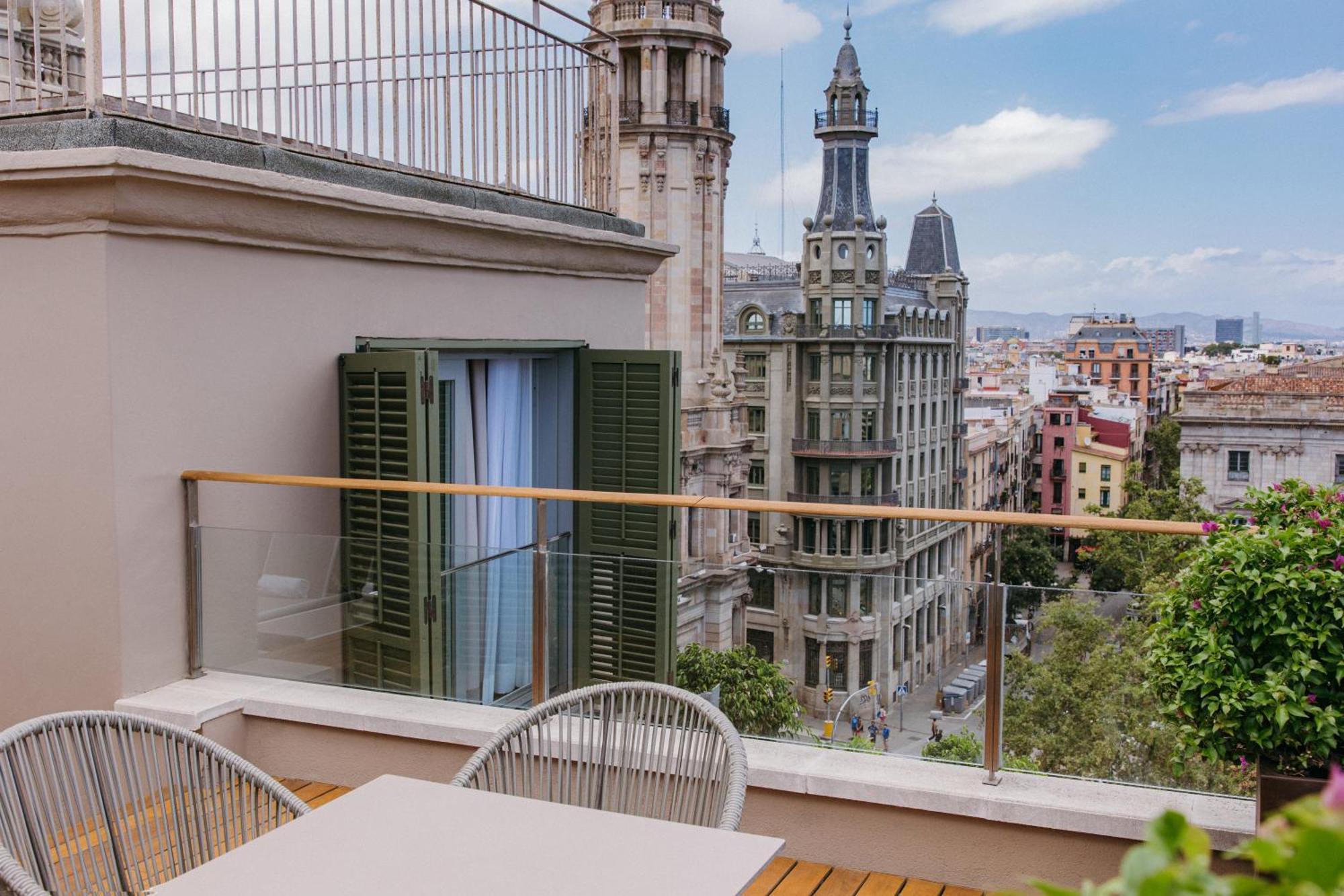 Duquesa Suites Landmark Hotel By Grup Duquessa — Fotos 1